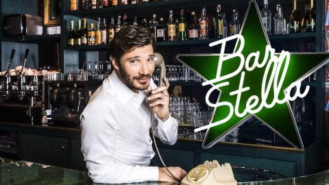 Sanremo 2027, Stefano De Martino: la reunion in Costiera e il retroscena sul Bar Stella