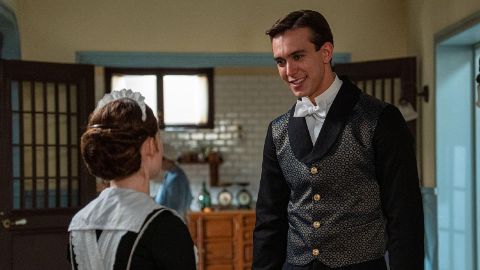 La Promessa trame spagnole: Arriva Carlo, l'amante di Maria