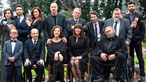 Un tranquillo funerale di famiglia: il trailer della commedia corale di Massimiliano Bruno