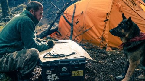 Brad Pitt e il suo fedele Odino, la loro sopravvivenza dipende dal loro legame: ecco il nuovo trailer di Heart of the Beast