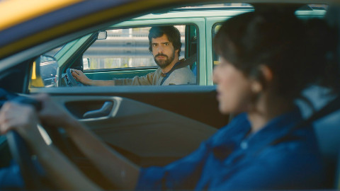 Dov'è la fiesta? È nel trailer del film con Francesco Carril e Linda Caridi