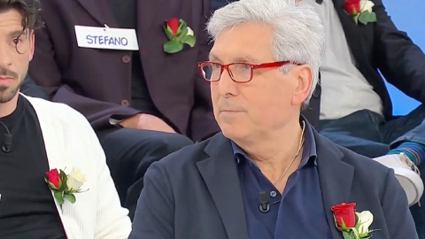 Uomini e Donne, Mario Lenti in bilico: avvistamento con una donna misteriosa, salta la sua presenza nel trono over?