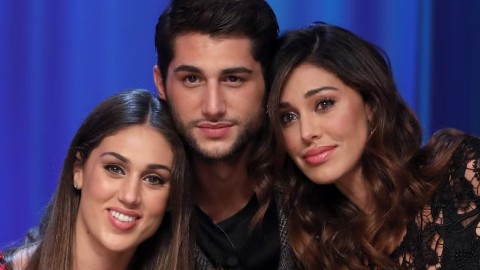 Belen Rodriguez rompe il silenzio:" Se diventiamo amore, smettiamo di giudicare", il post su Instagram