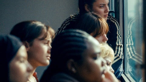 15/18 adolescenti in psichiatria: la recensione del film di Cédric Kahn presentato a Venezia