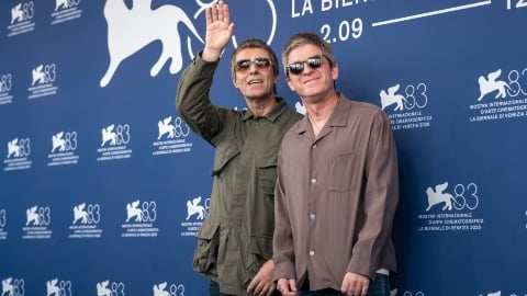 Oasis: Don't Look Back In Anger, presentato a Venezia il documentario sulla reunion degli Oasis, film sul perdono e il futuro
