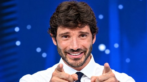 Sanremo 2027: Stefano De Martino vuole il ritorno di Vittoria Ceretti sul palco dell'Ariston