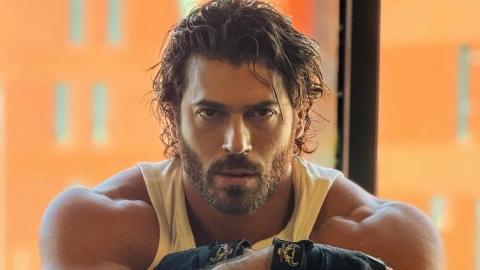 Can Yaman parla di Sandokan poi fa una riflessione: “L’amore come un fiore: se vuoi che cresca devi annaffiarlo”