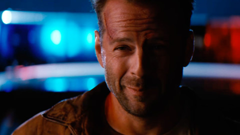 Il cielo è blu, l'acqua è bagnata, e L'ultimo boyscout torna in 4K: il nuovo trailer del film con Bruce Willis