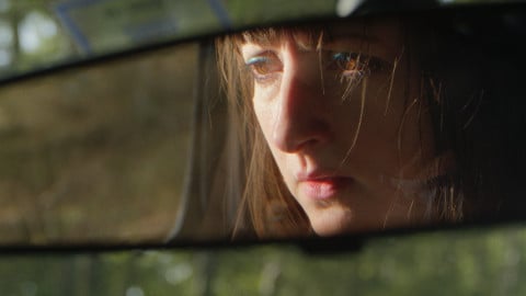 Si sveglia e sbadiglia, il gatto; poi l'amore: la recensione del film di Francioni e Sestieri