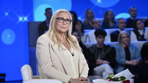 Domenica In, Anticipazioni: colpaccio di Mara Venier che si aggiudica tra gli ospiti Raoul Bova e Luca Argentero