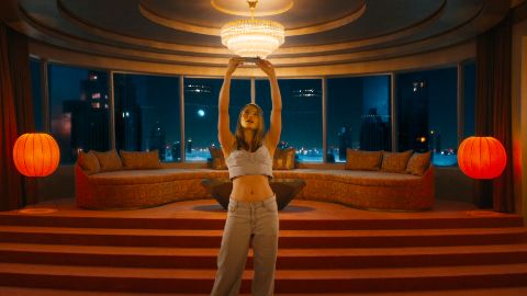 Nicolas Winding Refn torna al cinema: ecco una clip del suo nuovo Her Private Hell