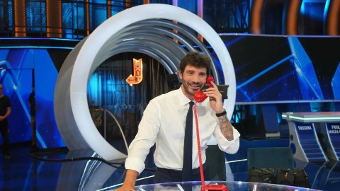 Affari Tuoi, nuovi Stop per il game show di Stefano De Martino: ecco quando