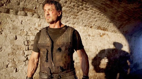 Sylvester Stallone ha "milioni di rimpianti" per essersi rovinato la salute pur di fare le proprie scene d'azione