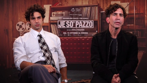 Je so' Pazzo: la nostra intervista a Massimiliano Caiazzo, Pino Daniele nel film, e al regista Nicola Prosatore