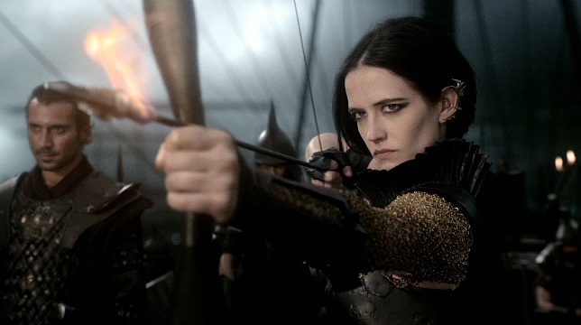 300 - L'alba di un Impero: la nostra recensione del film con Eva Green