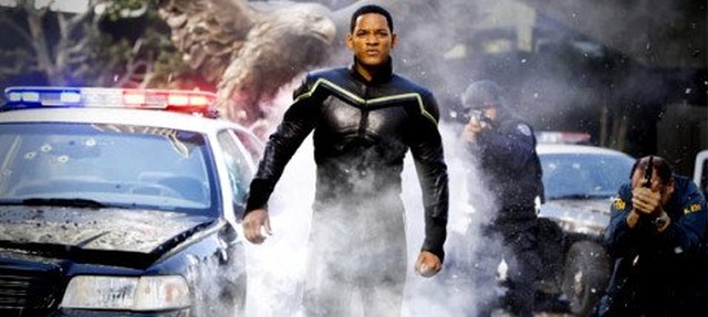 Hancock - la recensione del film con Will Smith e Charlize Theron