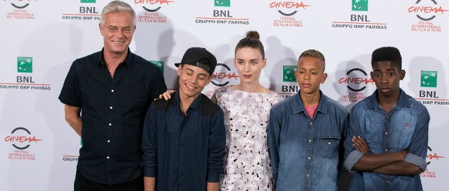 "Favola avventurosa per fare il pieno di ottimismo" - Rooney Mara e Stephen Daldry parlano di Trash