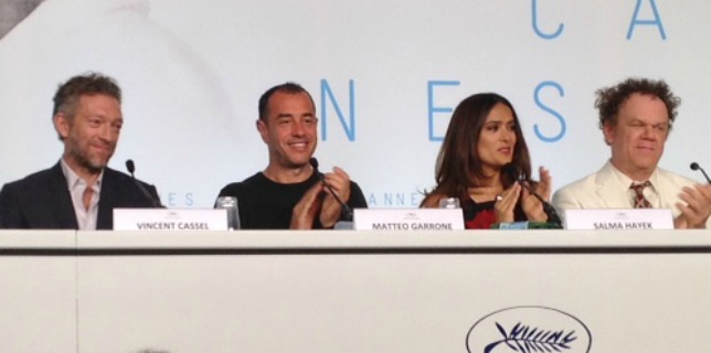 "Non posso fare un film se non amo i miei personaggi" - Matteo Garrone protagonista a Cannes