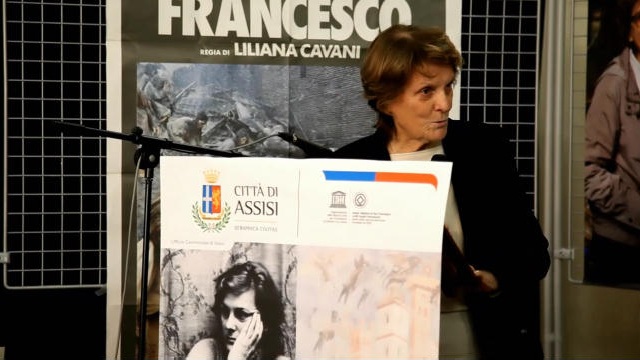 Conferita la cittadinanza onoraria della Città di Assisi a Liliana Cavani