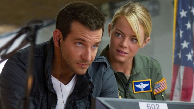 Netflix Italia: Bradley Cooper, Emma Stone e Rachel McAdams Sotto il cielo delle Hawaii