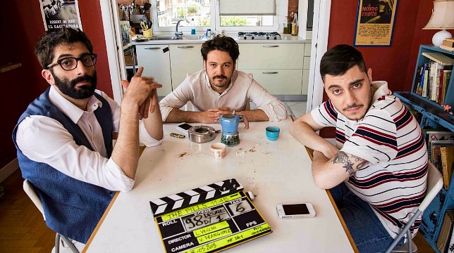 The Pills - Sempre meglio che lavorare: Matteo Corradini, Luigi Di Capua e Luca Vecchi esplorano la linea d'ombra al Pigneto