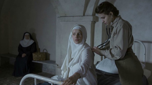 Agnus Dei: recensione del film di Anne Fontaine