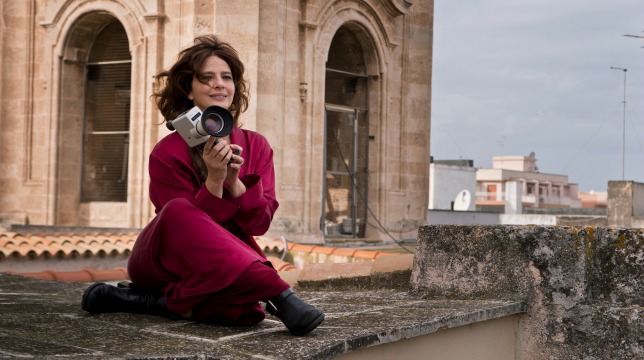 Laura Morante presenta L’età d’oro a Bari: "Mi porto dietro le conquiste interiori del femminismo"