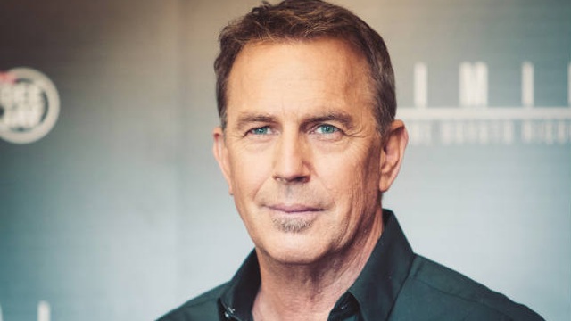 Kevin Costner a Roma presenta il thriller Criminal: "Cerco di dar vita a personaggi che non verranno mai dimenticati"