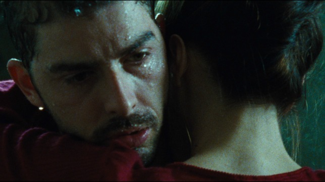 Senza lasciare traccia: recensione del film con Michele Riondino