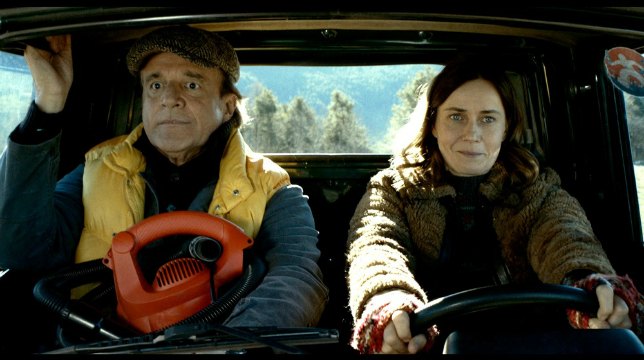 Fräulein - Una fiaba d'inverno - recensione del film con Christian De Sica e Lucia Mascino