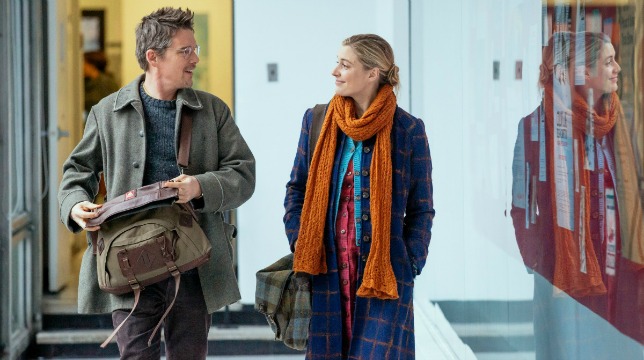 Il piano di Maggie - la recensione della commedia newyorkese con Greta Gerwig, Ethan Hawke e Julianne Moore