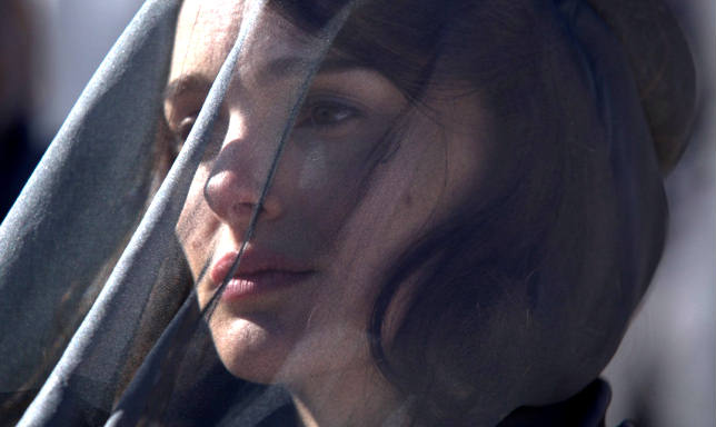 Jackie: la recensione del film di Pablo Larrain con Natalie Portman in concorso al Festival di Venezia 2016