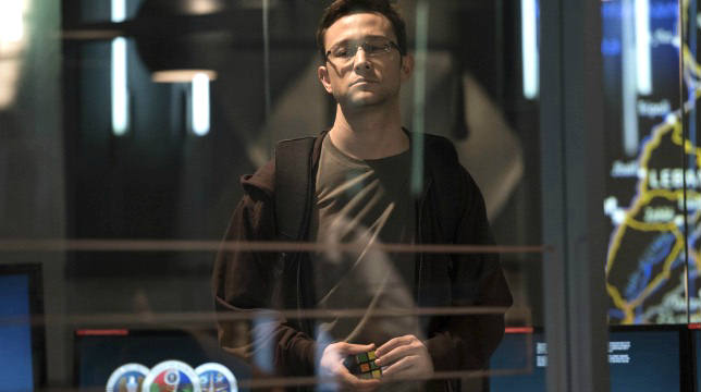 Snowden: la recensione del biopic di Oliver Stone