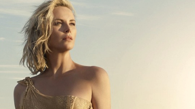 scarica spot charlize theron