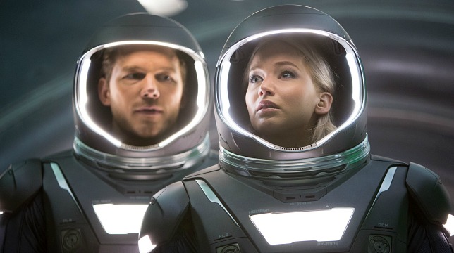 Passengers, la recensione del romance di fantascienza con Jennifer Lawrence e Chris Pratt