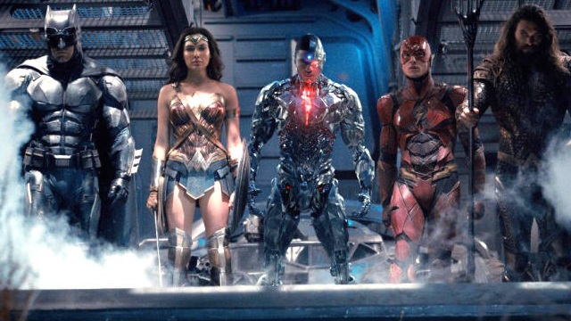 Justice League: il team in una nuova epica foto