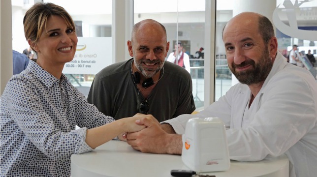 Mamma o papà?: Cortellesi, Albanese e Milani presentano la commedia sui genitori terribili
