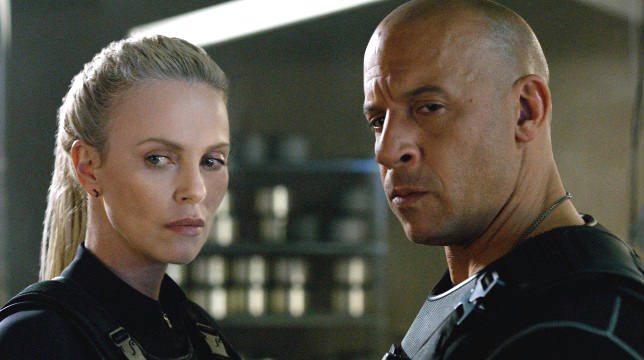 Fast and Furious 8: Charlize Theron seduce Vin Diesel nel trailer del SuperBowl