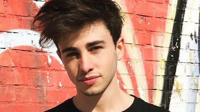 Amici, anticipazioni serale: Riccardo Marcuzzo contro Daniele Liotti e Renato Zero