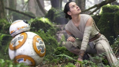 Star Wars: Rian Johnson per Gli Ultimi Jedi ha chiesto modifiche a Il risveglio della Forza