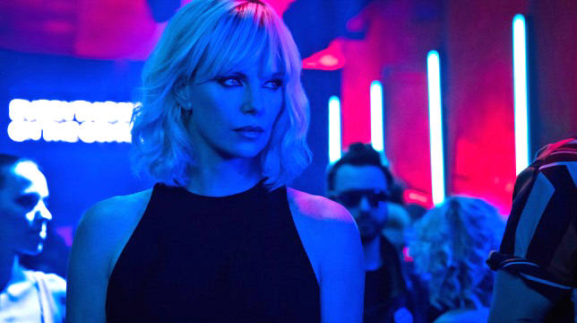 Atomica bionda: recensione del film di spionaggio e azione con Charlize Theron tratto dal graphic novel The Coldest City