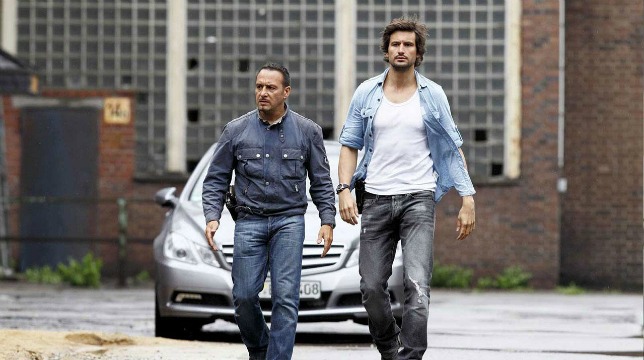 SQUADRA SPECIALE COBRA 11 SCARICA