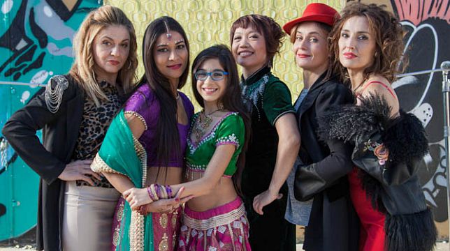 Babylon Sisters: una clip in esclusiva del film di Gigi Roccati ispirato al film "Amiche per la pelle"