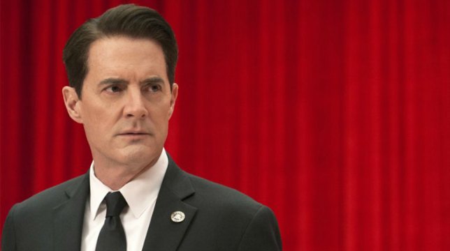 Kyle MacLachlan mago cattivo in The House with a Clock in its Walls