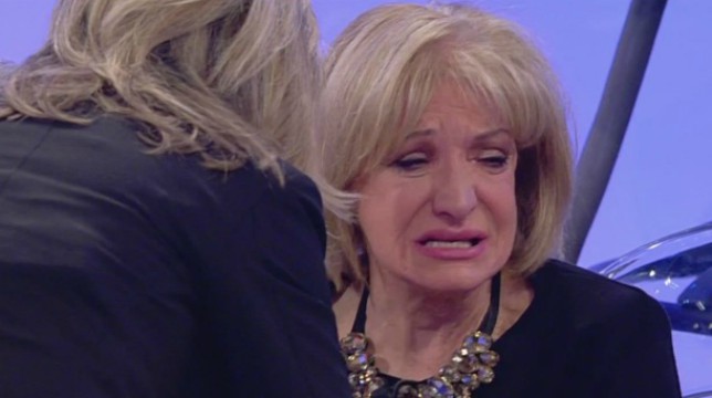 Uomini e Donne: Graziella Montanari schiaffeggia Manfredo e lo insulta sui social