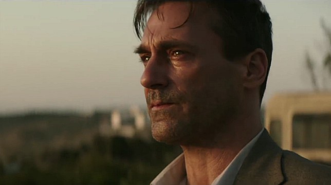 Jon Hamm e Rosamund Pike s'incontrano a Beirut, nel primo trailer dello spy-thriller intitolato alla capitale libanese