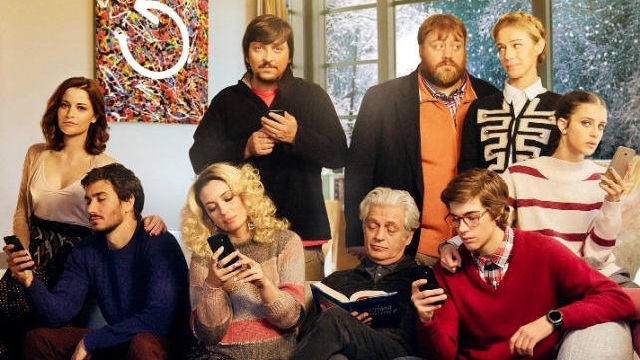 Sconnessi: il trailer della commedia senza segnale