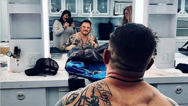 Tom Hardy termina le riprese di Venom e posta foto dal set