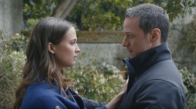 Submergence: Alicia Vikander e James McAvoy nel primo trailer del nuovo film di Wim Wenders