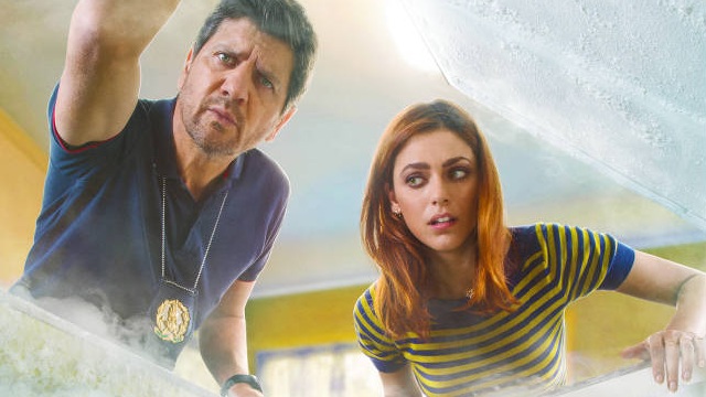 Metti la nonna in freezer: Fabio De Luigi e Miriam Leone nel poster esclusivo e il trailer ufficiale del film